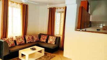 Lux Suites La Vida Startup Apartment