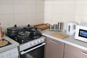 Inviting 5-bed Apartment in Luanda