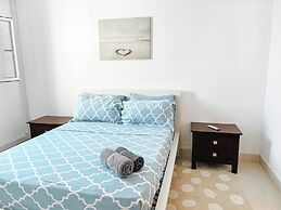 Remarkable 5-bed Apartment in Kilamba - Luanda