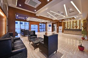 Clubhouse Hotel Morbi