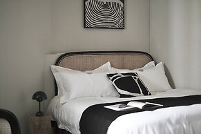 WE2 HOTEL