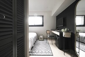 WE2 HOTEL
