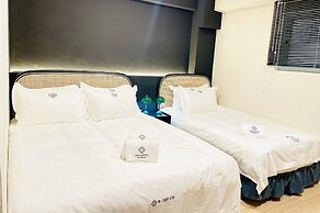 WE2 HOTEL