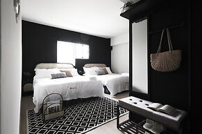 WE2 HOTEL