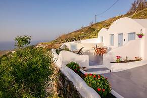 Sun Angelos Oia - Luxury Cave Suites