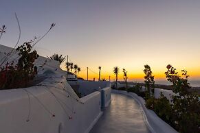 Sun Angelos Oia - Luxury Cave Suites