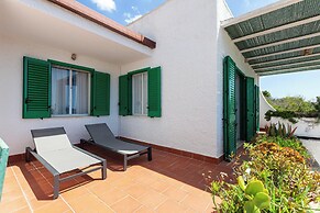 Villa Giorgisa Casale pool sea view