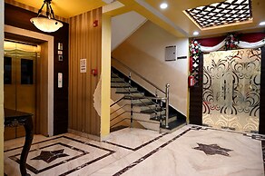 Hotel Golden Sky