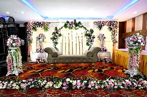Hotel Golden Sky