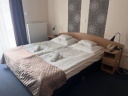 Hotel Rose City