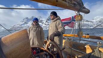 Arctic Ocean Lodge
