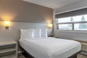 Motel 6 – Cornwall, ON