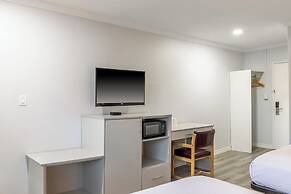 Motel 6 – Cornwall, ON