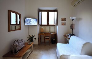 Cataneasy Rooms