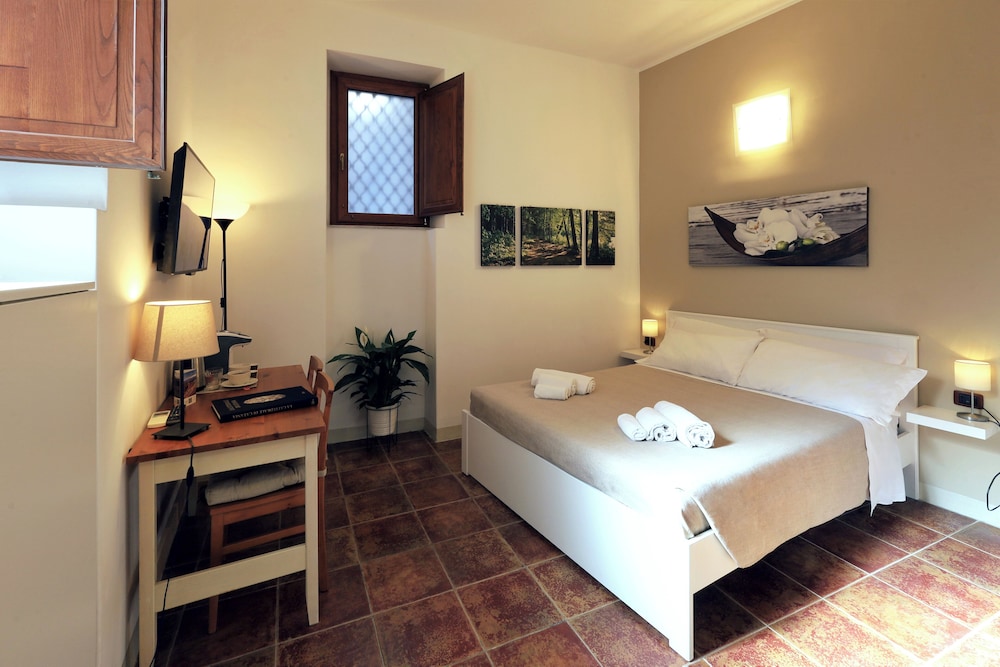 Cataneasy Rooms