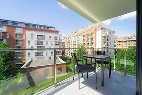 Spirit Apartments by FirstHost