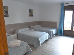 Hostal y apartamentos Casa Fermina