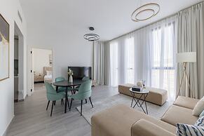 Fresh And Quiet 1BR at Noor 4 Tower