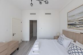 Fresh And Quiet 1BR at Noor 4 Tower
