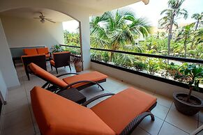Grand Marina Villas