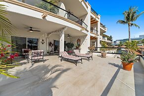 Grand Marina Villas
