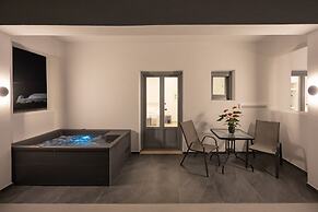 Nastram Suites Oia