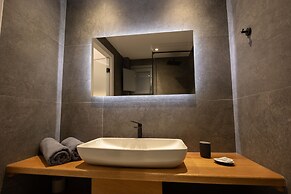 Nastram Suites Oia