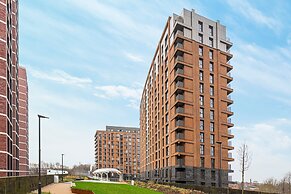 Designer Flat Near City Centre