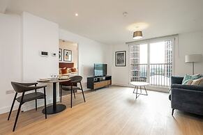 Designer Flat Near City Centre