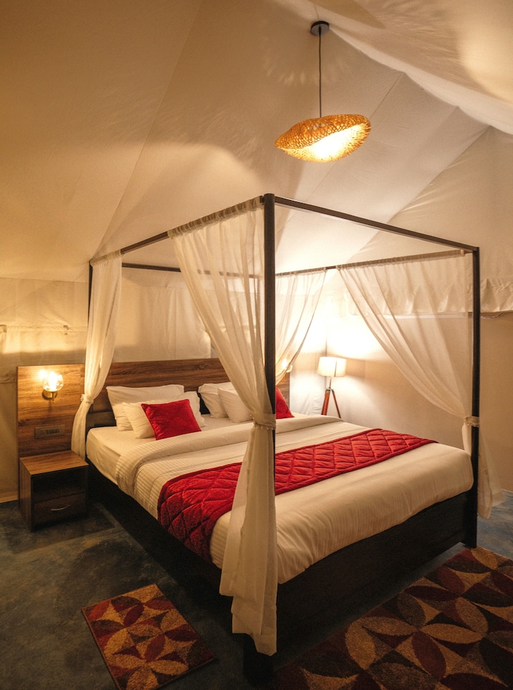 REDBERRY'S LUXURY STAY