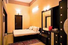 Hotel Cresent Near Assi Ghat