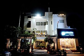 Hotel Cresent Near Assi Ghat
