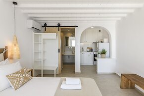 MYKONOS LAGOM