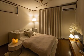 Ten-Cha House - Self-Check In Only