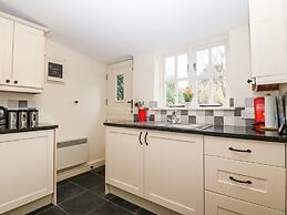 White Lilac Cottage