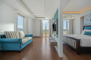 Paracel Beach Hotel