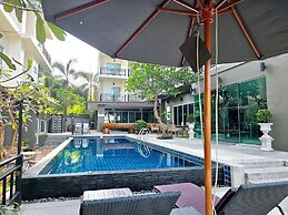 LHC HOTEL AND RESORT