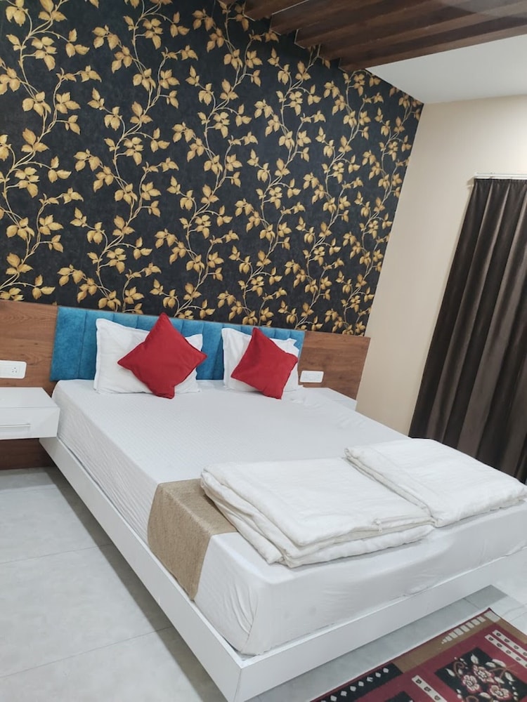 Hotel Meer Residency