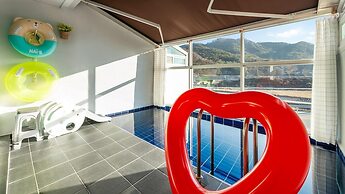 Gyeongju Modern Pool Villa