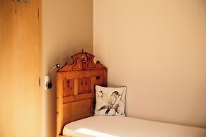 Tanafreida Apartments