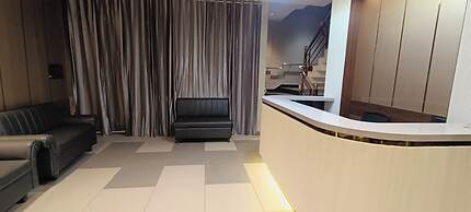 Hotel Madhavam