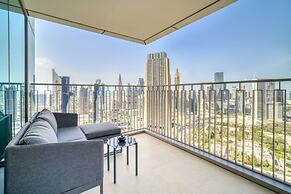 Classy Downtown 2BR w City View Balcony