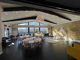 Escape to Pottum Luxury Villa