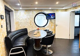 Escape to Pottum Luxury Villa