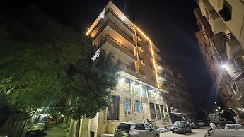 Pyramids Hotel