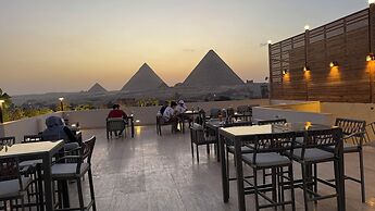 Pyramids Hotel