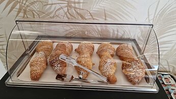 POETICA BOUTIQUE SKY HOTEL