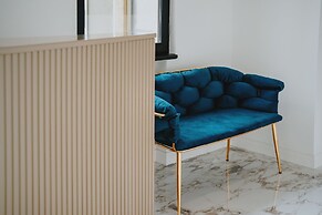 POETICA BOUTIQUE SKY HOTEL