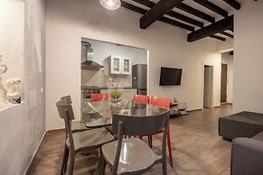 Laurel Apartment by Mmega