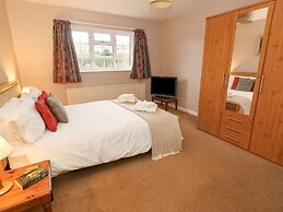 Glyde House